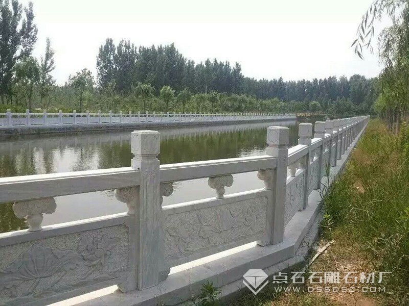 河路护栏 草白玉河路栏杆