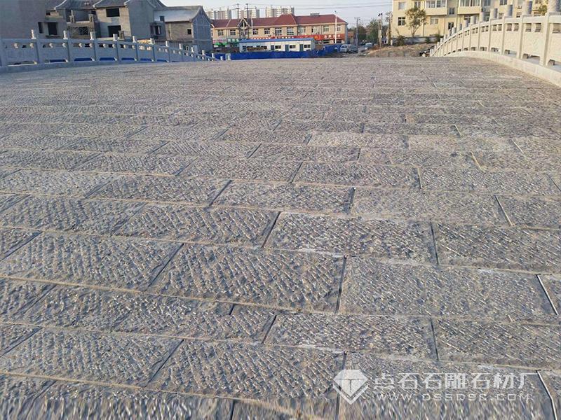 青石石材铺装成效
