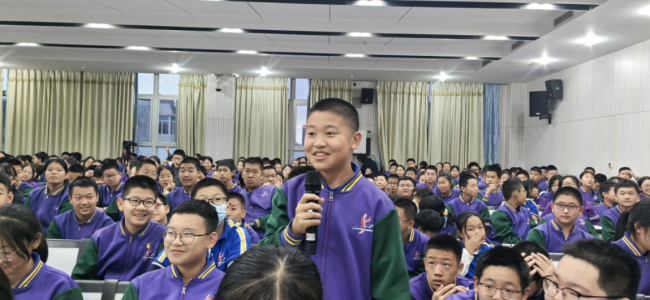 “院士开讲啦”走进凯时附中，引爆600名师生科学热情