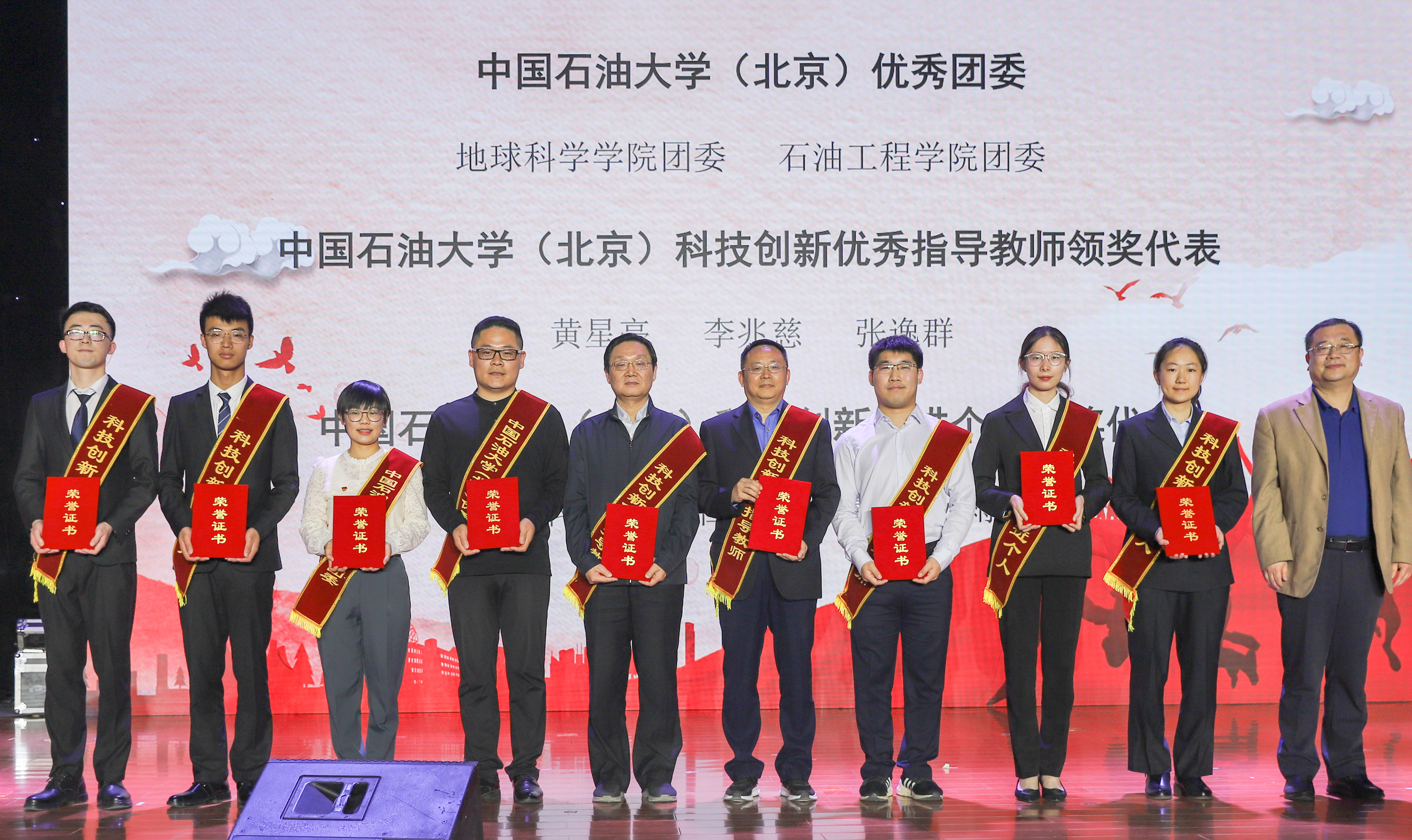 3bb5d70536514d628ecd2d61bdc87110.jpg 3bb5d70536514d628ecd2d61bdc87110.jpg